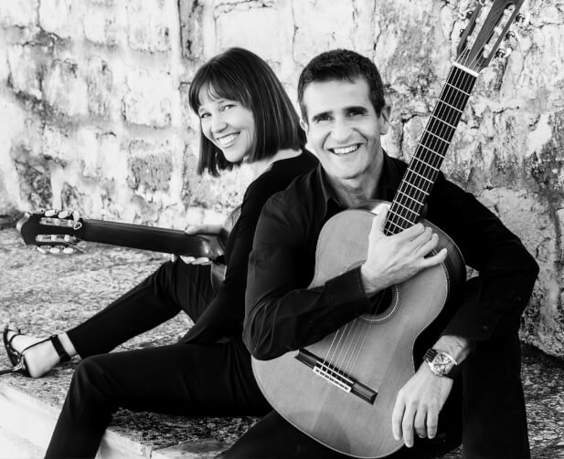 DUO CONTRASTES. Paola Requena y Víctor Bravo